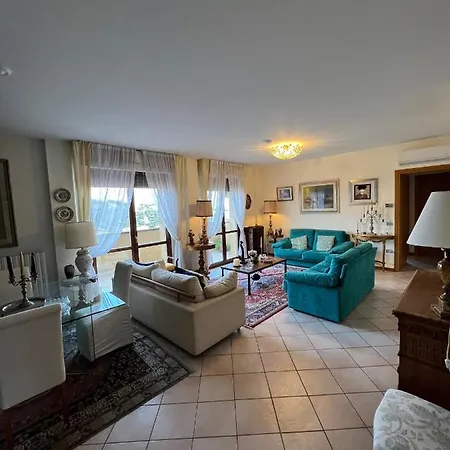 Bed & Breakfast Classy Penthouse *