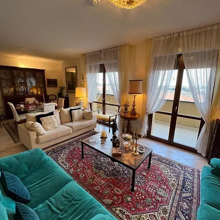 Classy Penthouse Panzió